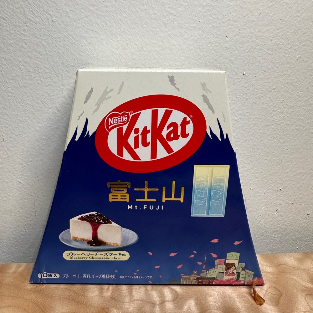 Box ONLY Japanese KitKat Mt Fuji Blueberry Cheesecake Empty Japan